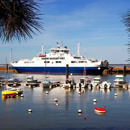 Le Lys Des Sables 住宿加早餐酒店